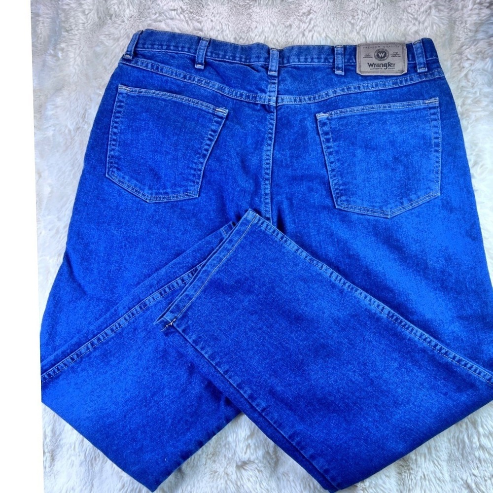 Wrangler Authentic Jeans Mens 40x29 Blue Straight Leg Comfort Denim A17